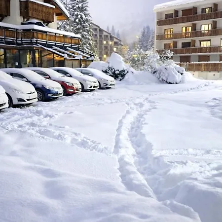 Le Hotel 3*